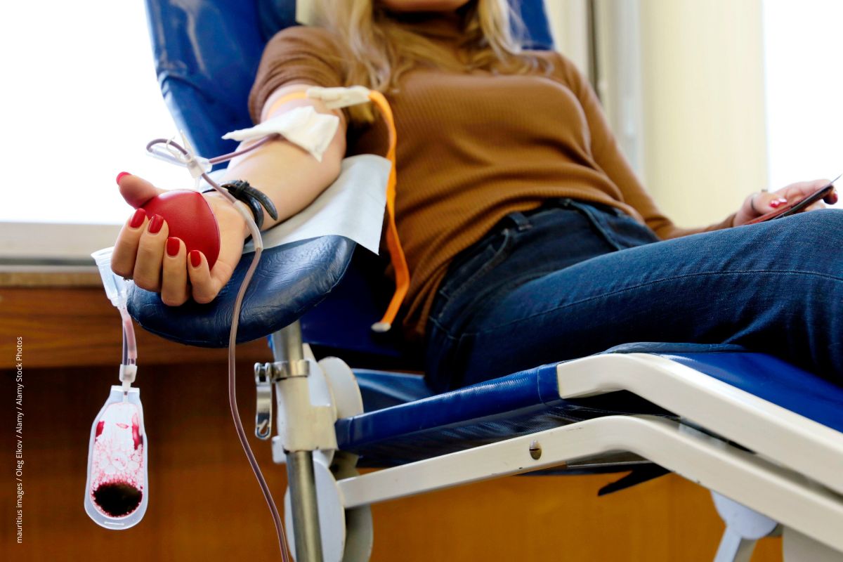 Beitragstitel: Frauen dürfen vier Mal im Jahr Blut spenden, Männer sechs Mal. Beitragsbild: Frauen dürfen vier Mal im Jahr Blut spenden, Männer sechs Mal.